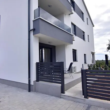 شقة With Parking Space Zambratija, Umag - 21176