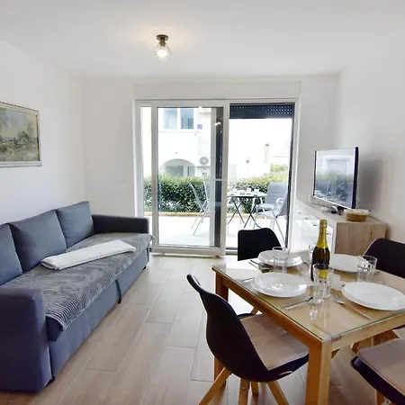 With Parking Space Zambratija, Umag - 21176 * سافودغيا