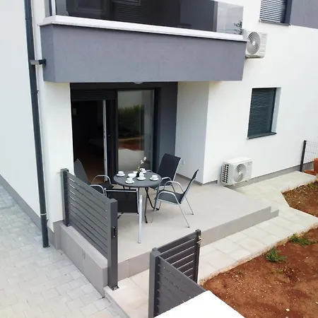 شقة With Parking Space Zambratija, Umag - 21176